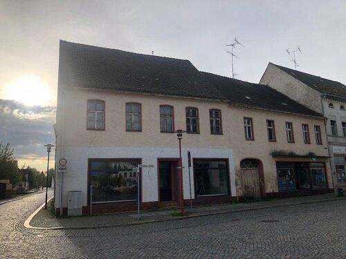 Foto - Laden Wohnhaus 200 m2 Wohnfläche entkernt Grundstück und weitere