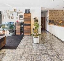 Moderne 4-Zimmer-Wohnung (108qm) inkl. EBK, Stellplatz ab. 1.6. - Eislingen (Fils)