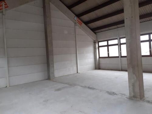 Foto - Lagerraum in Lagerhalle - 450,00&nbsp;EUR Kaltmiete, ca.&nbsp; 100,00&nbsp;m&sup2;