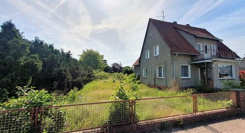 Foto - 2.300 m² Grundstück mit Ein-Zwei-Familien-Haus in Wagenhoff