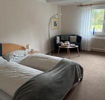1 Möbilites Zimmmer - 650,00&nbsp;EUR Kaltmiete, ca.&nbsp; 19,00&nbsp;m&sup2; in Detmold (PLZ: 32756)