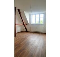 SINGLE-TRAUM MIT DESIGNBAD + Loggia + individuell mit BALKEN und SCHRÄGEN - Leipzig Nordost