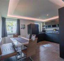 Kernsanierte 4-Zi.-Wohnung mit TG-Stellplatz - Coburg