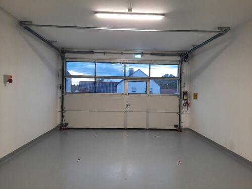 Foto - Garage Halle - 225,00 EUR Miete,