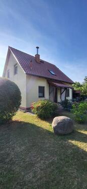 Foto - Einfamilienhaus mit großem Grundstück
