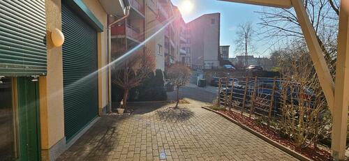 Foto - Barrierefrei und Rollstuhlgerecht - 3 Räume - Terrasse - modernes Bad - Gäste-WC - Görlitzer Innenstadt!