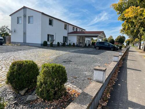 Foto - Wohnhaus 2 x Wohnungen mit Gewerbefläche Grundstück 2343m²