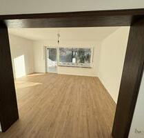 Schwebheim Erstbezug lichtdurchflutete 5 Zimmer Wohnung EG Garten