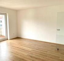 Renovierte 3 Zimmer Wohnung mit Einbauküche, Balkon und Garage - Lüdenscheid Staberg