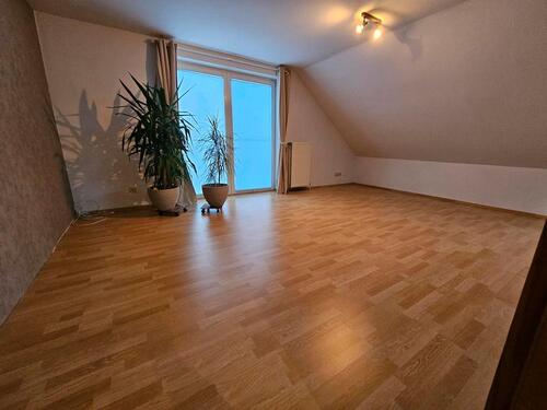 Foto - 3 Zimmer-Wohnung zu vermieten - 850,00&nbsp;EUR Kaltmiete, ca.&nbsp; 74,00&nbsp;m&sup2;