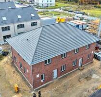 Modernes Wohnen 2026: Lichtdurchflutete DHH in Geesthacht