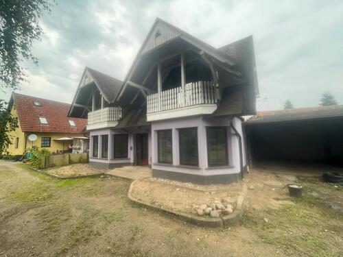 Foto - Einfamilienhaus mit großen Garten