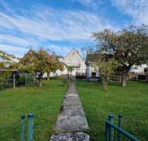 Siedlungshaus mit großem Grundstück in Saulheim