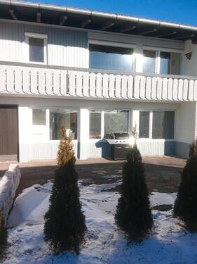 Foto - 2 Zimmer- Balkonwohnung- Sauna-Fitness-Privatgarten- Grill