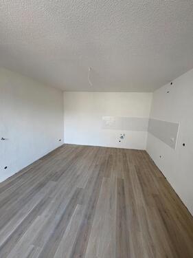 Foto - Erstbezug nach Kernsanierung! Großzügige 4-Zimmer-Wohnung
