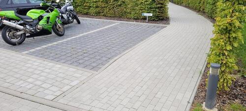 Foto - Parkplatz PKW (Außenstellplatz PKW) Hanna-Lucas-Straße Wedel
