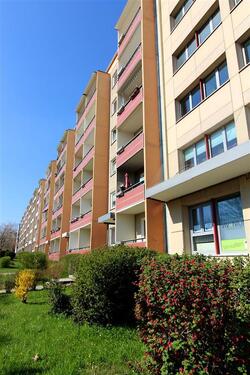 Foto - Frisch renovierte Familienwhg. mit Balkon im 3. OG