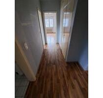 Helle 4-Zimmer-Wohnung in Duisburg mit Balkon