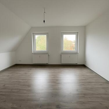 Foto - Bezugsfrei- 3-Zimmer DG Wohnung