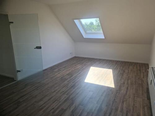 Foto - 2 Zimmer Dachgeschoßwohnung zur Miete in Wolfsburg