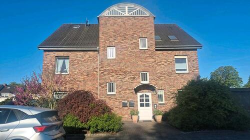 Foto - DG Wohnung zur Miete, 3,5 Zimmer, 84m² mit Garage