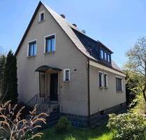 Einfamilienhaus mit Nebengebäude und viel GrundstückBrunnen - Neukirch/Lausitz