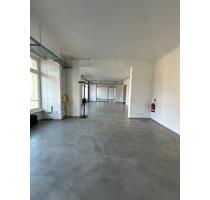 Lichtdurchflutetete Bürofläche am Kottbusser Damm 79 - Berlin Neukölln