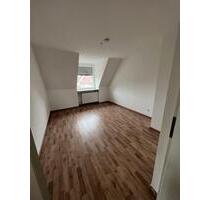 3-Zimmer Dachgeschosswohnung - 550,00 EUR Kaltmiete, ca.  52,00 m² in Weiden in der Oberpfalz (PLZ: 92637)