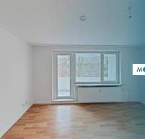 Helle 2-Zimmer-Wohnung mit großem BALKON und modernem Wannenbad - Leer (Ostfriesland)