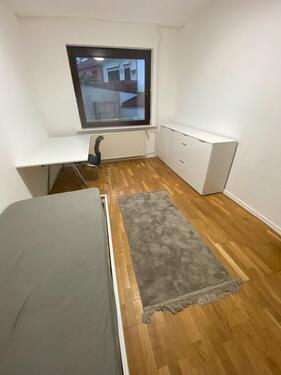 Foto - WG Zimmer in Delmenhorst Stickgras in 2 FHS, 3er WG