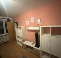 1 Zimmer zur Untervermietung in einer Wohnung (nur für 3-4 Mon) - München Thalkirchen-Obersendling-Forstenried-Fürstenried-S