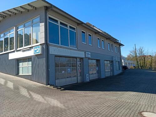 Foto - Werkstatt Karosseriebau Halle zur Vermietung