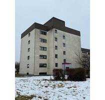 (Von Privat) 2-Zimmer-Eigentumswohnung mit Loggia in Burghausen,