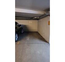 Tiefgaragen-Stellplatz, gegenüber Schelztorklinik - Esslingen am Neckar