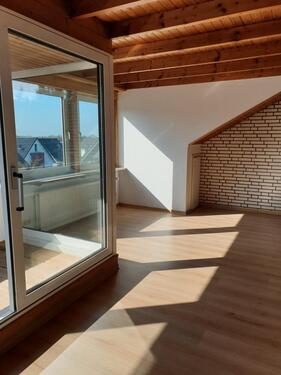 Foto - 2 ½ ZKB-Loggia DG-Wohnung in 33647 Bielefeld-Brackwede
