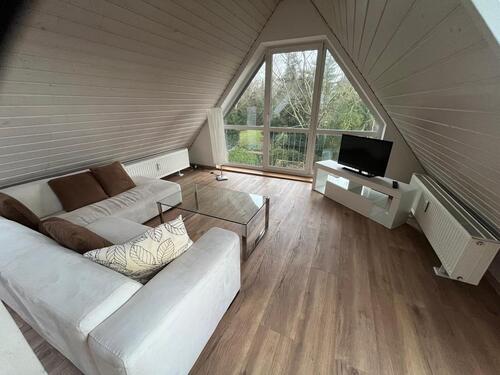 Foto - 1 ZKB Wohnung, komplett möbliert, Dachgeschoss in zentraler Lage