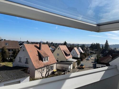 Foto - Schöne sonnige DG 3-Zi.-Whg. im Grünen - kernsaniert 2026