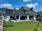 Foto - Stilvolles Haus mit zwei Einliegerwohnungen, A!