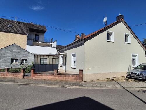 Foto - 5 Zimmer Einfamilienhaus zum Kaufen in Saarlouis