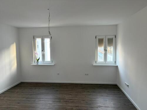 Foto - 3-Zimmer-Wohnung in Stuttgart-Zuffenhausen mit Balkon & Terrasse