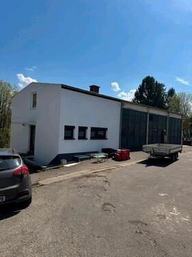 Foto - ️ SOFORT VERFÜGBAR: Werkstatt-Halle (3 Tore) + Büro