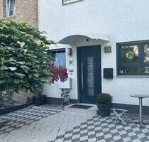 Einfamilien Reihenendhaus von Privat in Köln Pesch