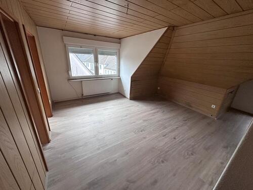 Foto - Dachgeschosswohnung - 450,00&nbsp;EUR Kaltmiete, ca.&nbsp; 50,00&nbsp;m&sup2;