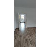 ***Traumhafte 5-R. Whg.+tolles Bad+Gäste-WCDusche+große Küche+Familientaugl. - Leipzig Nord