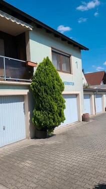 Foto - Haus mit 6 Garagen - 300.900,00&nbsp;EUR Kaufpreis, ca.&nbsp; 100,00&nbsp;m&sup2;