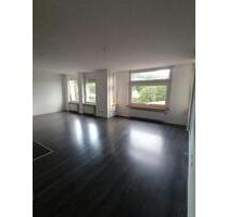 Drei Zimmer Wohnung - 800,00&nbsp;EUR Kaltmiete, ca.&nbsp; 110,00&nbsp;m&sup2; in Iserlohn (PLZ: 58644) Grüne