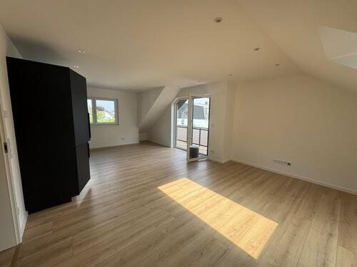 Foto - 3 Zimmer Dachgeschoßwohnung in Ober-Mörlen