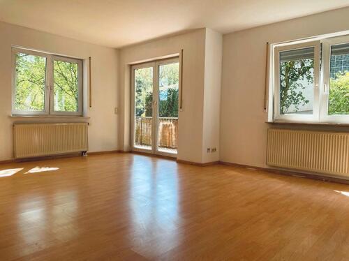 Foto - 2-Zimmer-Wohnung - Balkon und Stellplatz