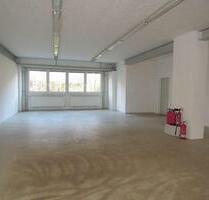 Werkstatt mit Rampe in Kronsburg Wellsee - Kiel Meimersdorf