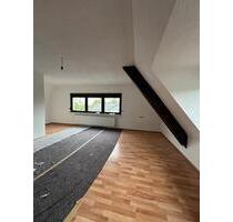 Schöne 2ZKB Dachgeschosswohnung in Siegen-Geisweid Schöne 2ZKB Dachgeschosswohnung in Siegen-Geisweid